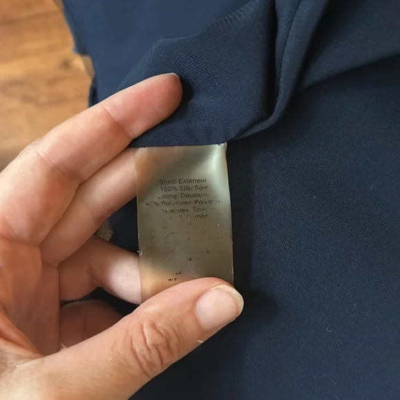 Alice + Olivia 100% Silk dress navy size small. - Picture 12 of 12